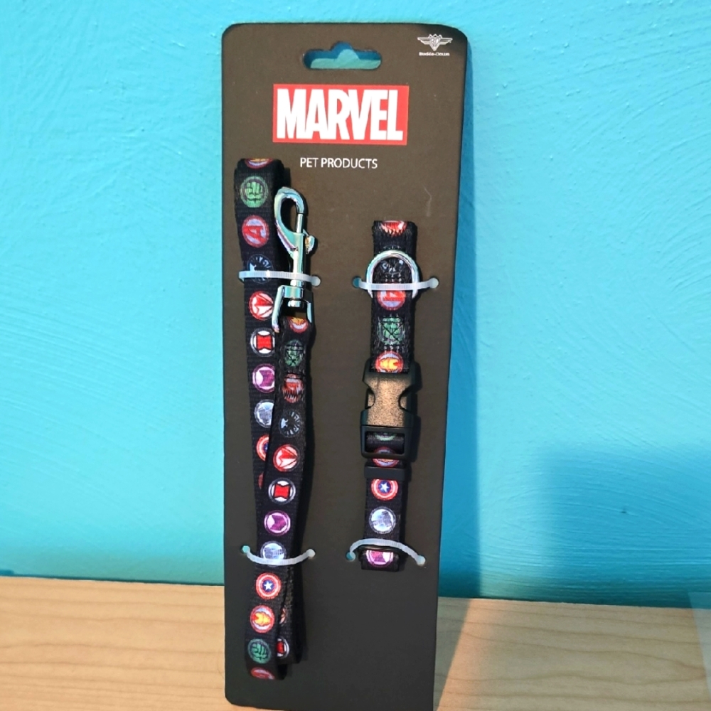 Marvel Pet Collar and Leash Set